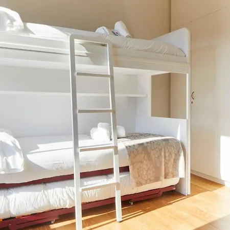 Prim By Basque Homes Апартаменти